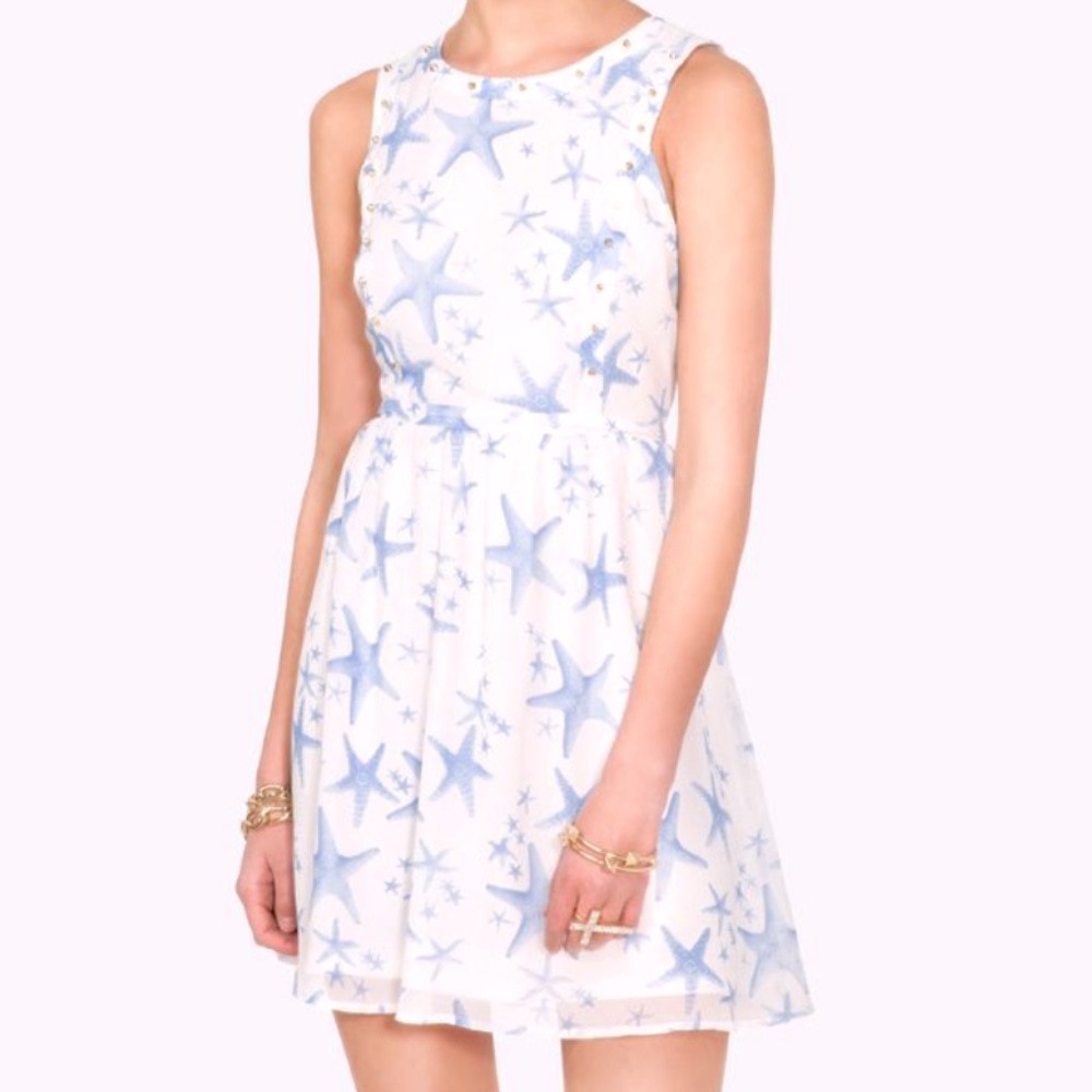 FOREVER 21 Studded Starfish Print Minidress Size Medium